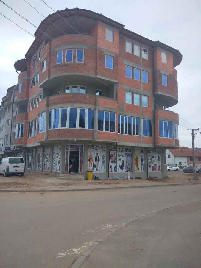 مبيت وإفطار سينيتشا Vila Centar Mb المظهر الخارجي الصورة